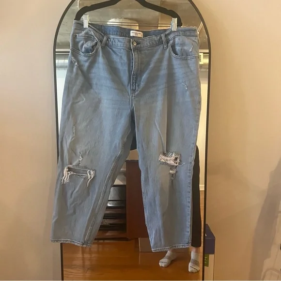 Abercrombie & Fitch Light Blue High Rise Women Jeans - Picture 8 of 9